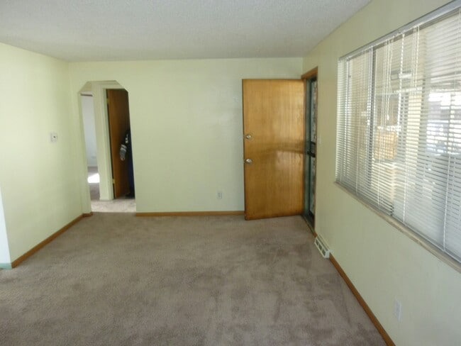 Building Photo - 2955-2959 Newton St