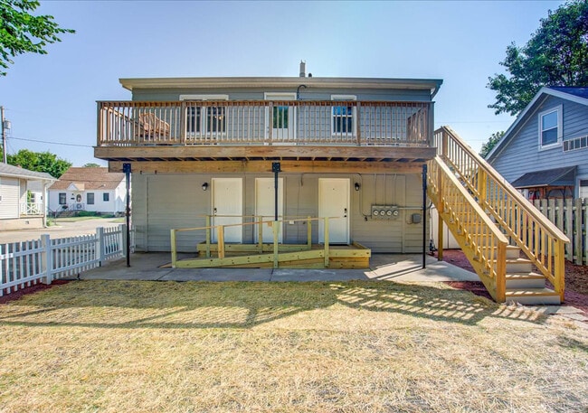 Building Photo - 156 Rodney Ct