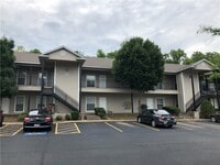 Building Photo - 1774 N Gregg Ave