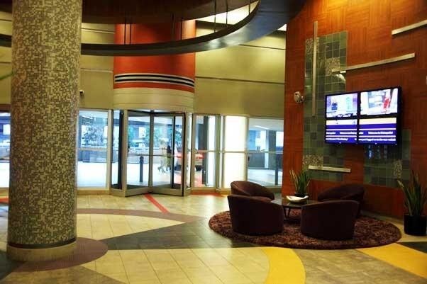 Building Photo - 943 Peachtree St NE