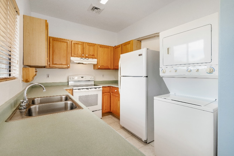 Building Photo - 165 Keonekai Rd