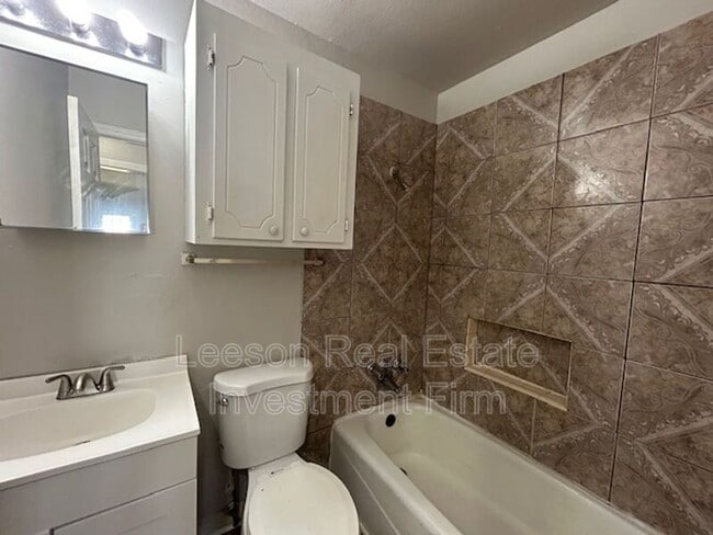 Building Photo - 1409 N Gibson Cir