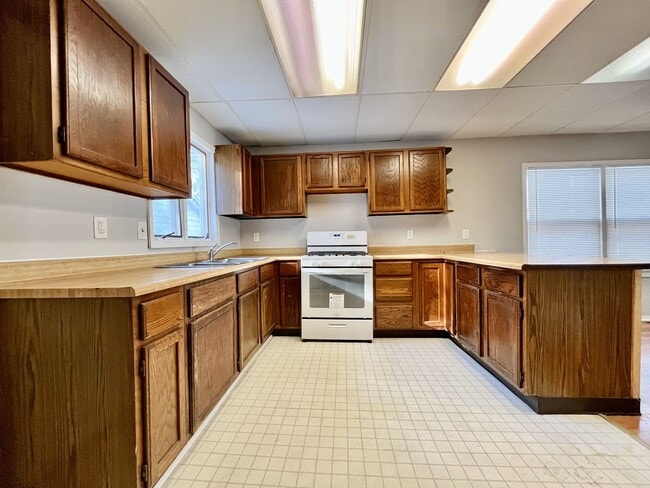 Building Photo - Two Bedroom Home in Muskegon