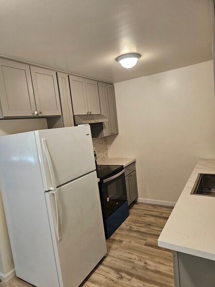 Building Photo - 875 Northrup St