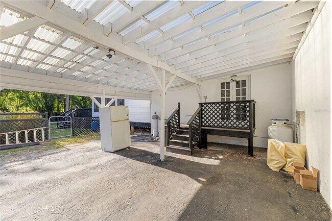 Building Photo - 3821 SW 7th Avenue Rd