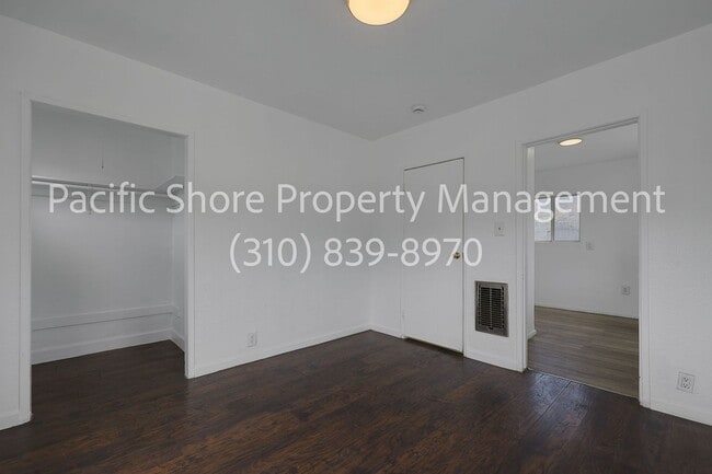 Building Photo - 839 Bartlett St