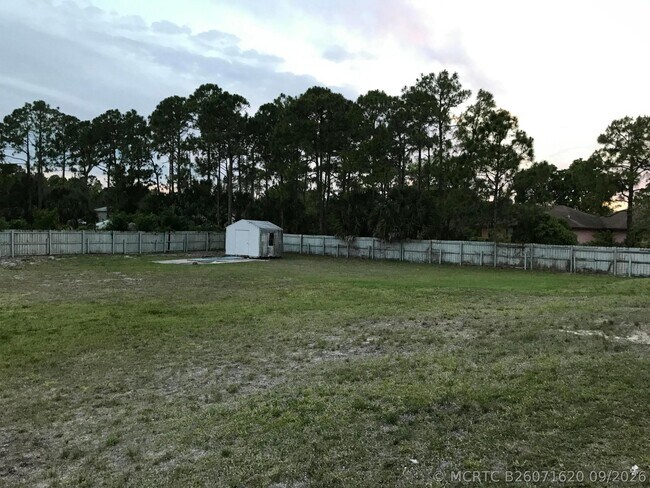 Building Photo - 13304 62nd Ln N