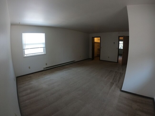 Building Photo - Central Boulder 2 Story Spacious Townhome