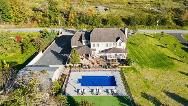 Building Photo - 45 Conklingtown Rd