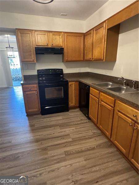 Building Photo - 728 Hanover Ln SE