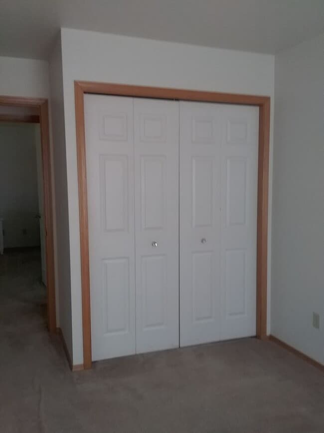 Building Photo - Great Newly Remodeled 3 bedroom 1 bath no pets  please, no smoking