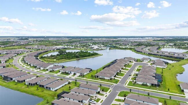 Building Photo - 9454 Ballaster Pointe Lp