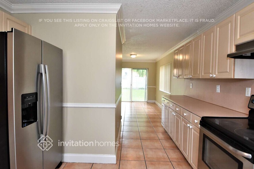 Building Photo - 14132 SW 166th Terrace