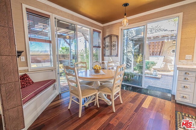 Building Photo - 27887 Skycrest Cir Dr