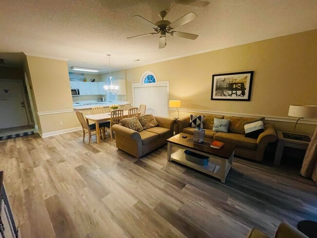 Building Photo - 702 Riverwalk Dr