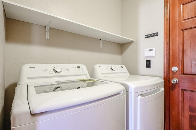 Building Photo - 8830 E Carol Way