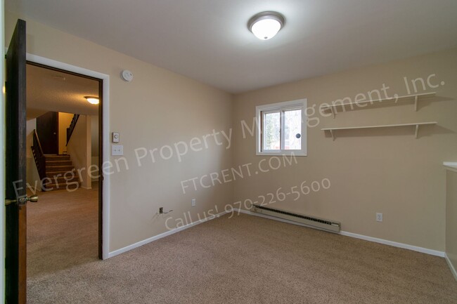 Building Photo - Short Term Lease! Spacious Home in Mid-Tow...