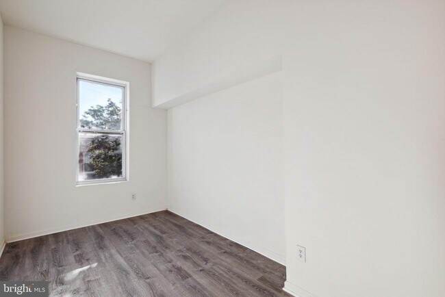 Building Photo - 1540 N 18th St