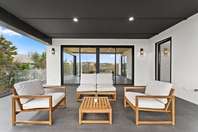 Building Photo - 14707 Little Fox Trail