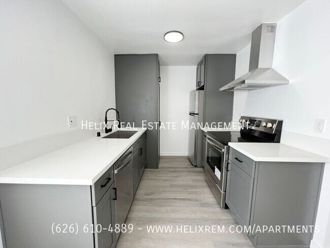 Building Photo - 1313 Huntington Dr