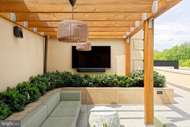 Building Photo - 8551 Connecticut Ave