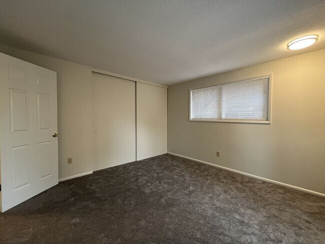 Building Photo - Bright 2-Bedroom Home with Open Living Area & Spacious Bedrooms