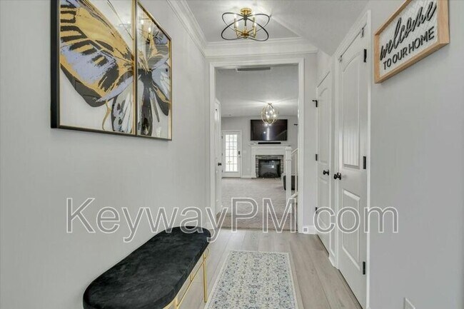 Building Photo - 1044 Mulford Lp