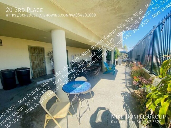 Building Photo - 20 3rd Pl