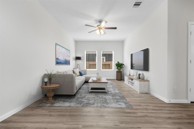 Building Photo - 10795 Sora Dr