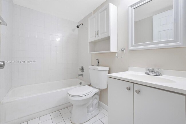 Building Photo - 800 SW 131st Ave