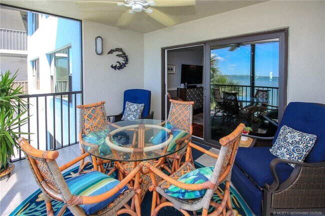 Building Photo - 20 NE Plantation Rd