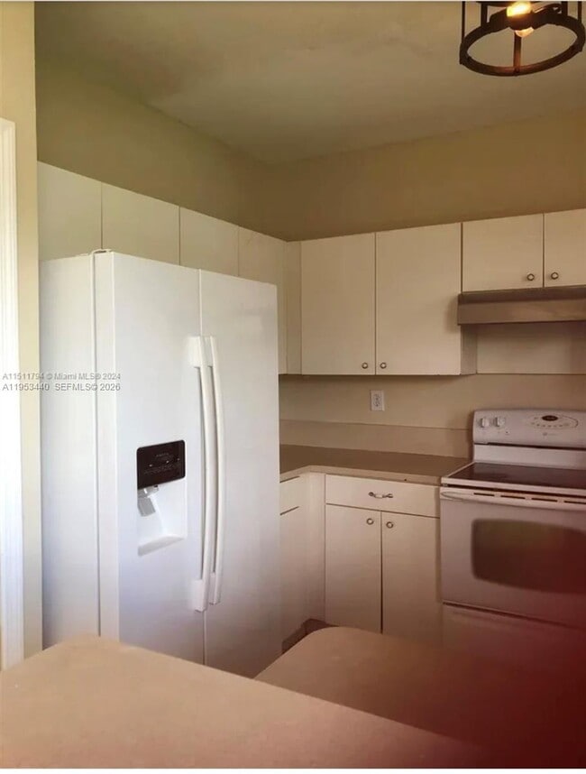 Building Photo - 27550 SW 138th Path