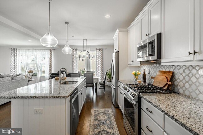 Building Photo - 25 N Tompkins Square
