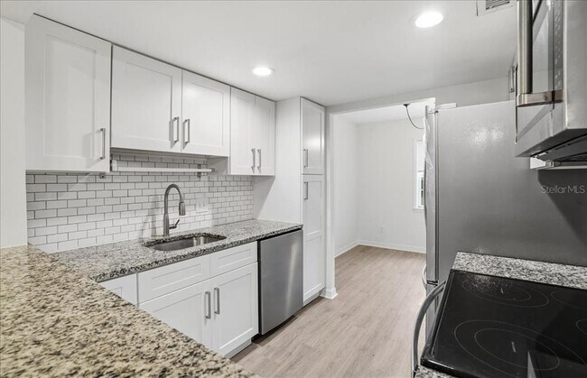 Building Photo - 8511 12th Way N