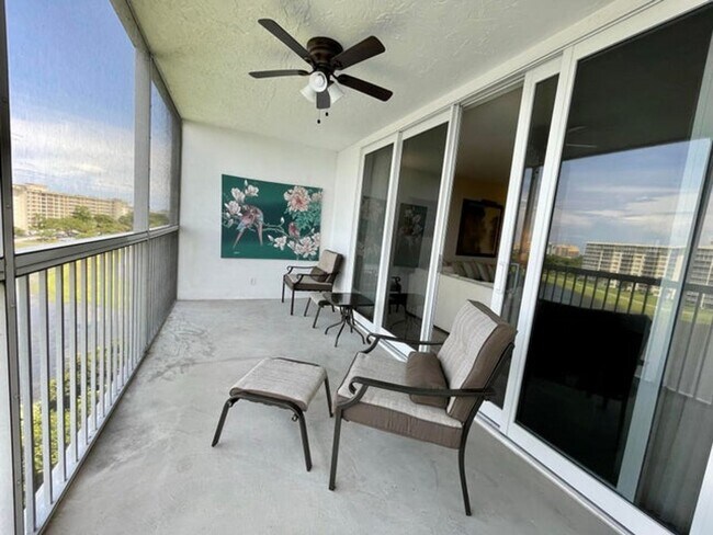 Building Photo - 3051 N Course Dr