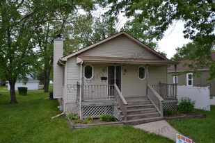 Building Photo - 619 Hays St
