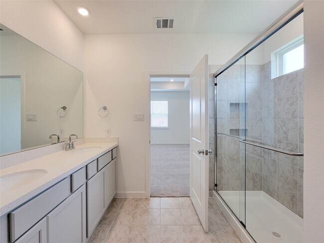 Building Photo - 21627 Royal Jett Dr