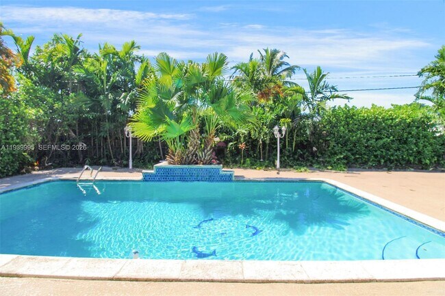 Building Photo - 8230 SW 30th St