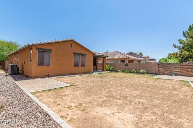 Building Photo - 4706 S Twinleaf Dr