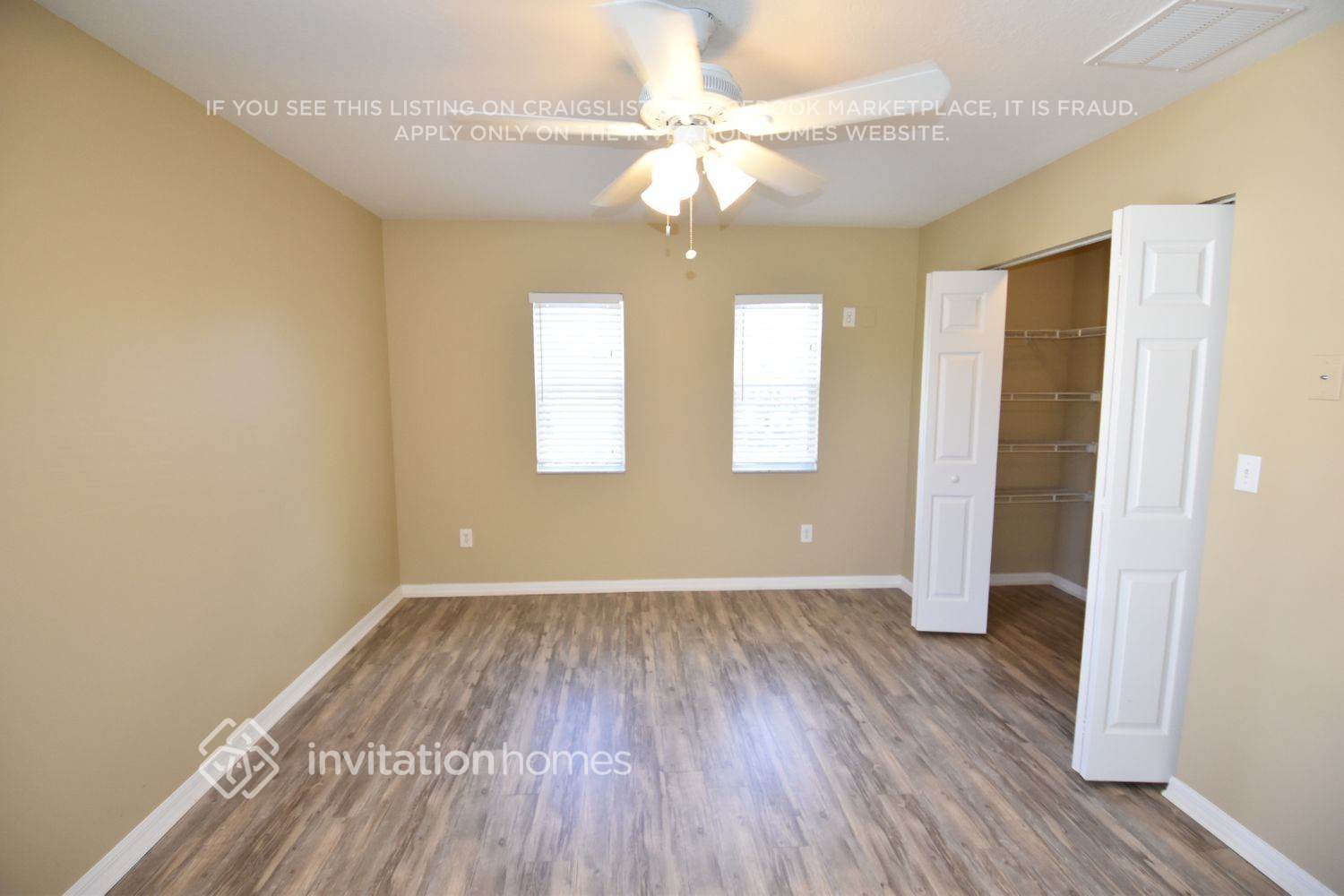 Building Photo - 9539 Simeon Dr