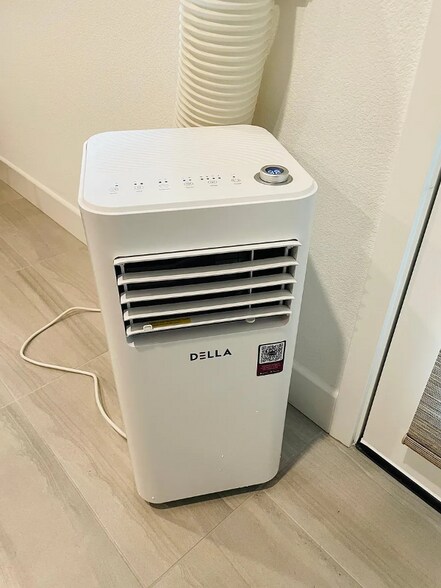 Building Photo - 169 Cider Cir