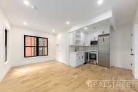 Building Photo - Brand New 2 Bed in Greenwood with W/D in u...