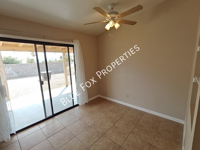 Building Photo - 5189 W Aquamarine St