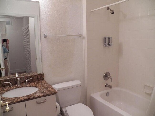 Building Photo - Annual Rental in Stuart