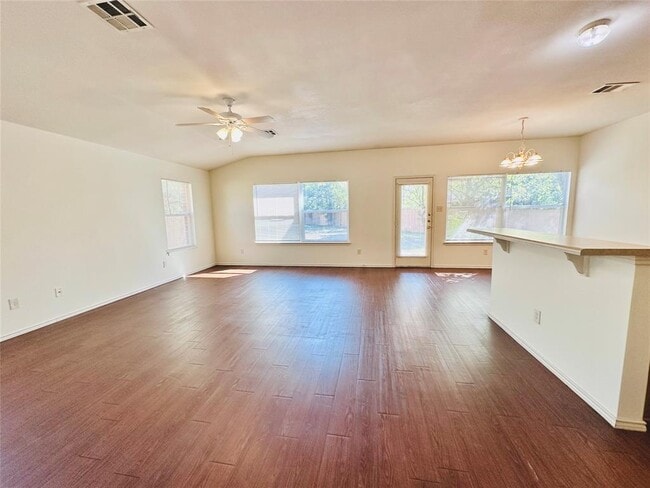 Building Photo - 1800 Tolstoy Cir