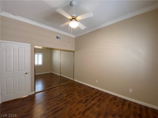 Building Photo - 7816 Waterfalls Ave