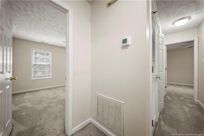 Building Photo - 380 Bubble Creek Ct