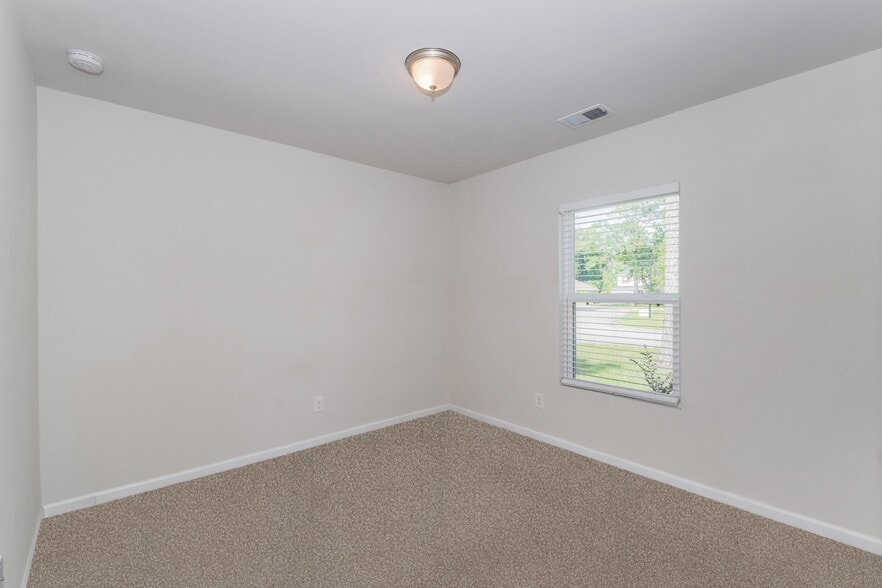 Building Photo - 112 Saddle Brooke Trce