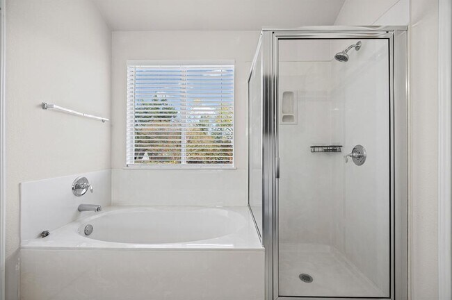 Building Photo - 336 Celery Loop