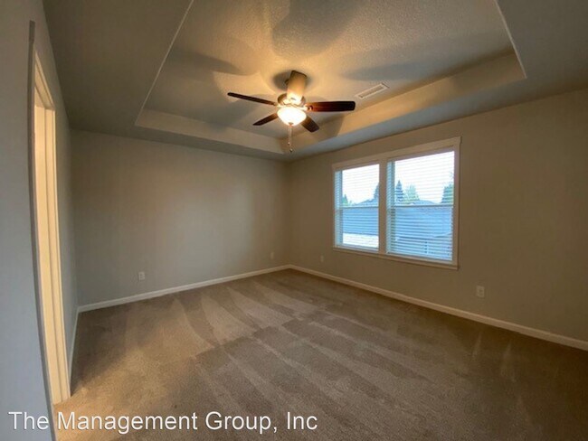 Building Photo - 3 br, 2.5 bath House - 5613 NE 58th Way